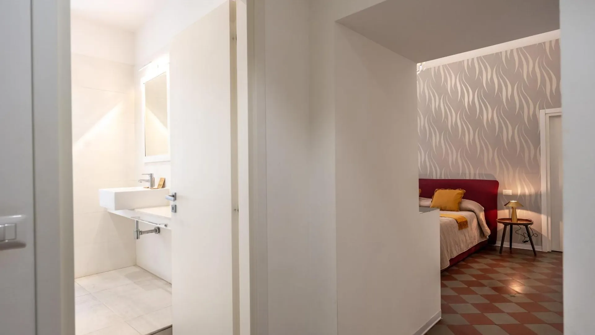 Palazzo Bicocca Rooms Aeroporto di Catania Fontana Rossa Italia